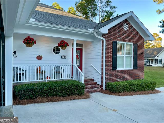 312 W Deer Creek Dr, Swainsboro, GA 30401