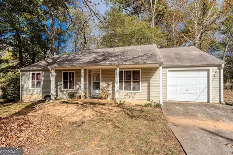 107 Apple Valley Dr, Woodstock, GA 30188
