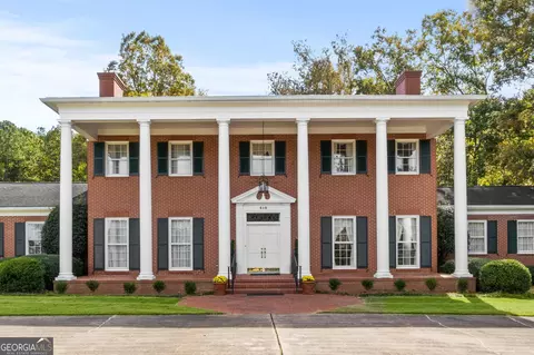 615 Pinecrest Dr, Manchester, GA 31816