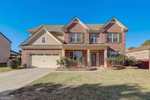 582 Woodburn Ln, Lawrenceville, GA 30044