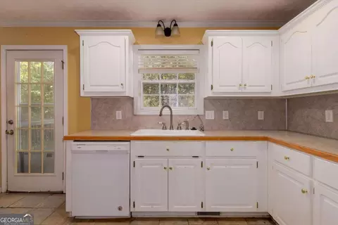 411 Maple Rdg, White, GA 30184 photo 19