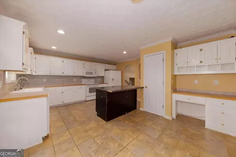 411 Maple Rdg, White, GA 30184 photo 17
