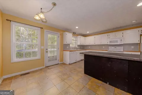 411 Maple Rdg, White, GA 30184 photo 16