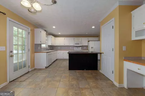 411 Maple Rdg, White, GA 30184 photo 15