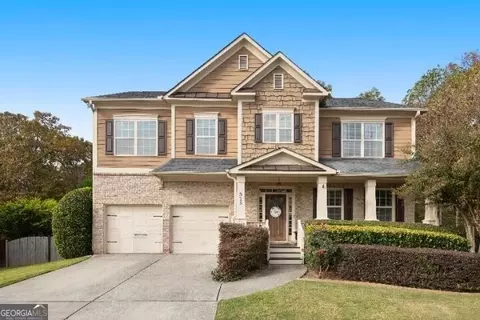315 Meadowwood Cir, Woodstock, GA 30188