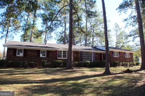 1235 Edgewood Rd, Eastman, GA 31023