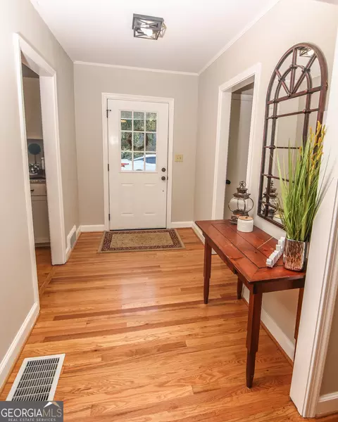 36 Park St, Toccoa, GA 30577 photo 6