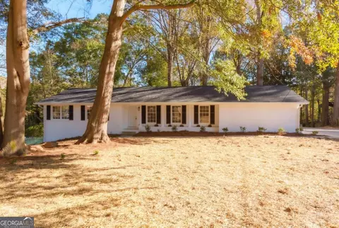 6542 Peacock Blvd, Morrow, GA 30260