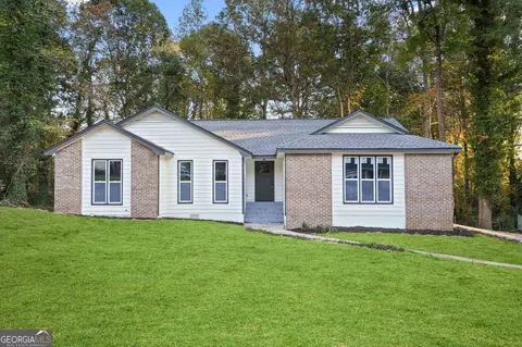 651 Spring Forest Dr, Lawrenceville, GA 30043