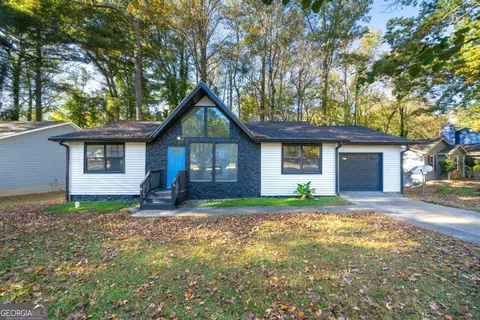 9079 Raven Dr, Jonesboro, GA 30238