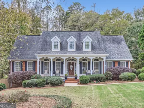 220 Chardonnay Oaks Dr, Mcdonough, GA 30252