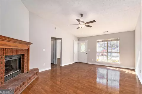 6498 Pine Bark Ct, Morrow, GA 30260 photo 3