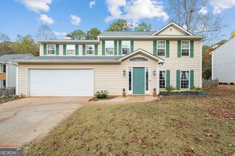 2061 Montrose Ct, Lawrenceville, GA 30044