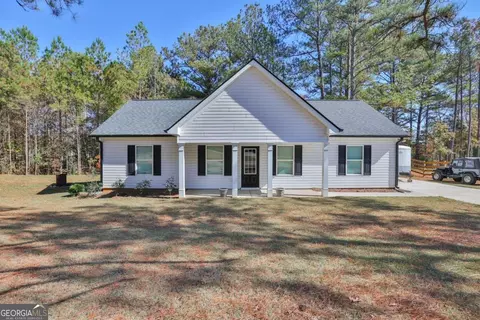 43 Eberhart Dr, Hiram, GA 30141