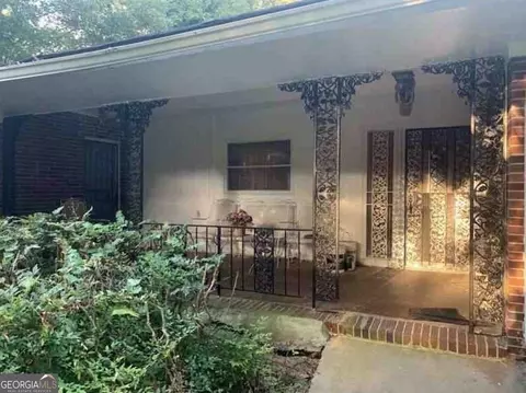 820 Venetta Pl NW, Atlanta, GA 30318