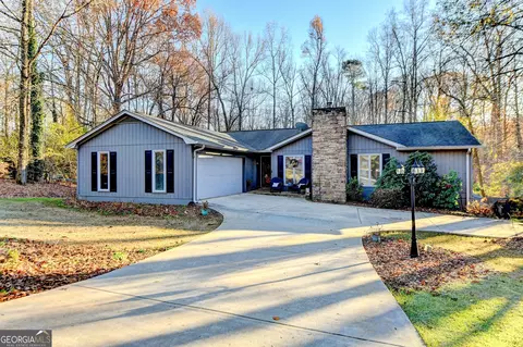2879 Cascade Ct, Gainesville, GA 30504