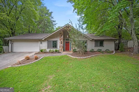 4515 Fox Creek Dr, Marietta, GA 30062