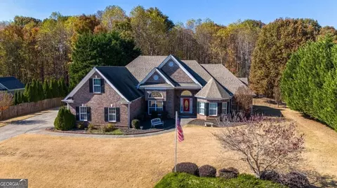177 Caldwell Ln, Hoschton, GA 30548