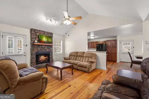 61 Taylor Rd, Toccoa, GA 30577 photo 8