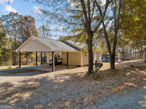 61 Taylor Rd, Toccoa, GA 30577 photo 4