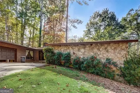 3875 Allsborough Dr, Tucker, GA 30084