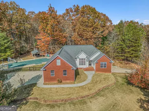 410 Crabapple Ln, Ellijay, GA 30540