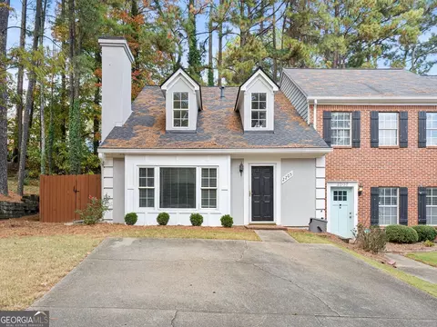 2205 Vinings North Ln, Smyrna, GA 30080