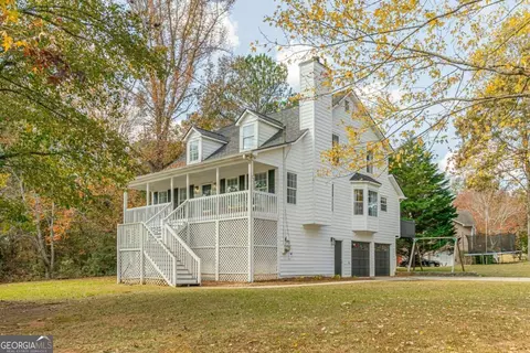 16 Whitney Dr, Villa Rica, GA 30180