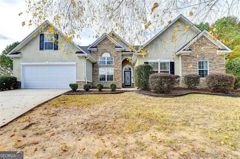 1448 Tumblerock Ct, Loganville, GA 30052