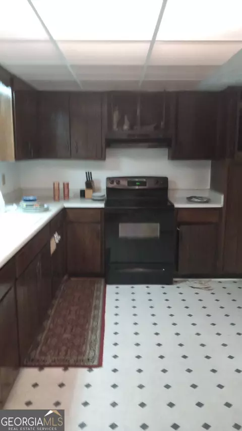 6484 Maddox Rd, Morrow, GA 30260 photo 8