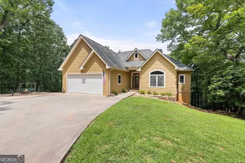189 Soaring Hawk Trl, Cleveland, GA 30528