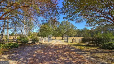 91 Davis Loop, Kingston, GA 30145 photo 2