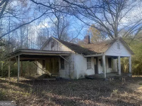 1832 Wax Rd SE, Aragon, GA 30104