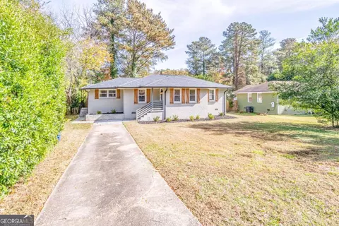 1954 S Columbia Pl, Decatur, GA 30032