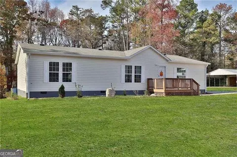 304 Stonegate Dr, Winder, GA 30680