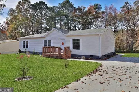 304 Stonegate Dr, Winder, GA 30680 photo 3