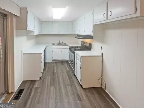 2982 Rex Rd, Rex, GA 30273 photo 6