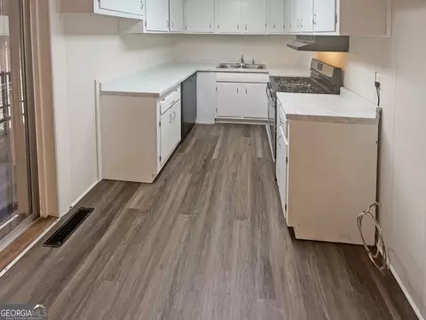 2982 Rex Rd, Rex, GA 30273 photo 11