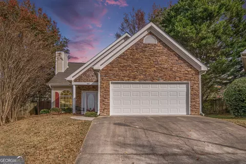 105 Lake Xing, Carrollton, GA 30116