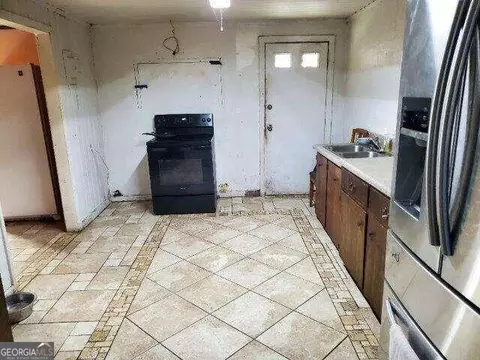 200 N Devane #--, Adel, GA 31620 photo 12