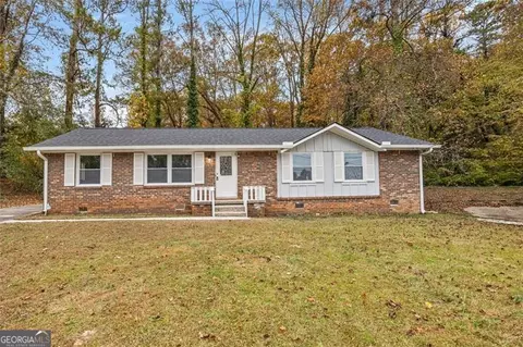 1479 Colony East Cir, Stone Mountain, GA 30083