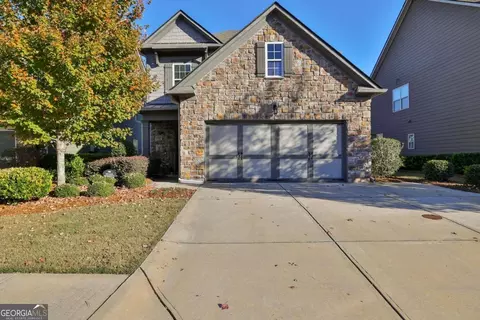 6833 Big Sky Dr, Flowery Branch, GA 30542