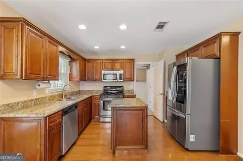 2475 Compton Pl, Suwanee, GA 30024 photo 11