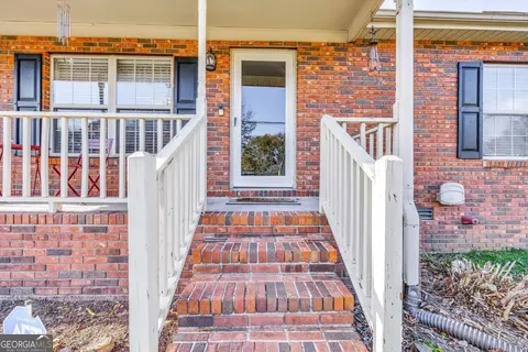 896 Skyline Dr, Toccoa, GA 30577 photo 2