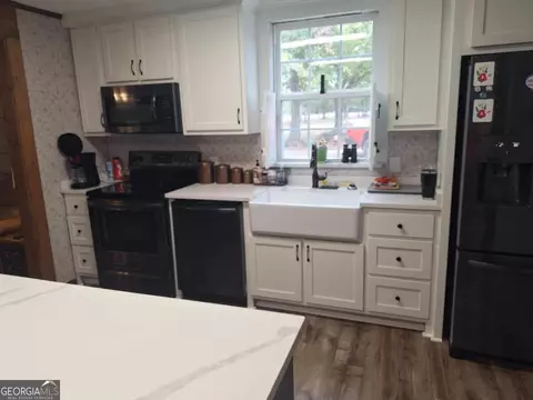 1902 E River Rd, Baxley, GA 31513 photo 2