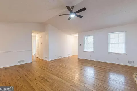 127 Farmbrook Trl, Stockbridge, GA 30281 photo 11