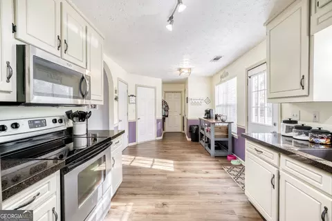 2318 Lakeside Dr, Monroe, GA 30655 photo 9