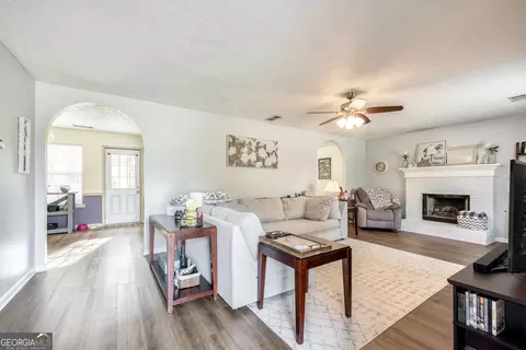 2318 Lakeside Dr, Monroe, GA 30655 photo 4
