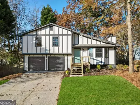 3933 Tanglewood Rd, Snellville, GA 30039