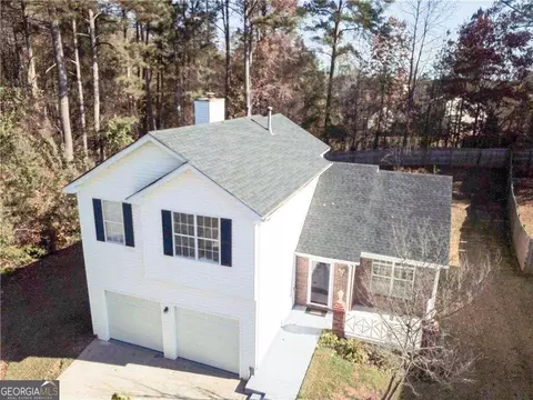 2393 Briar Knoll Rd, Lithonia, GA 30058